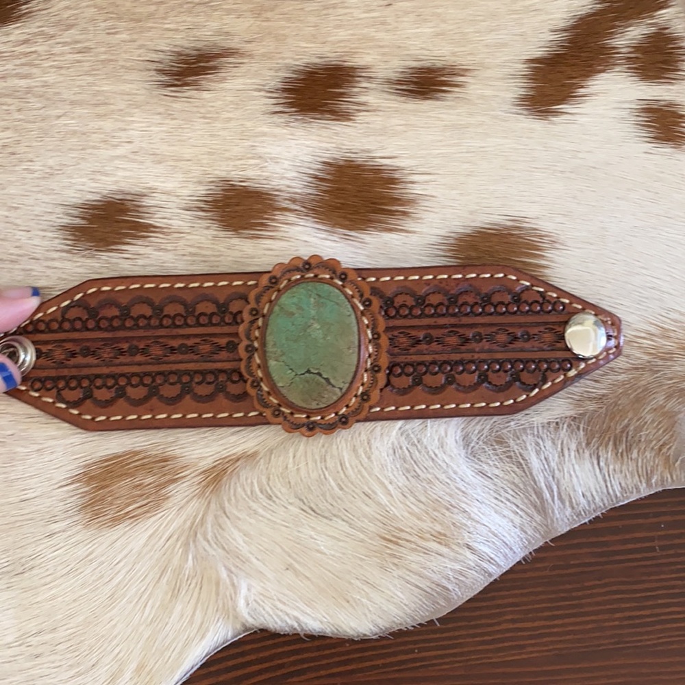 SOLD 🛑Royston turquoise & tooled leather cuff - Picture 2 of 3